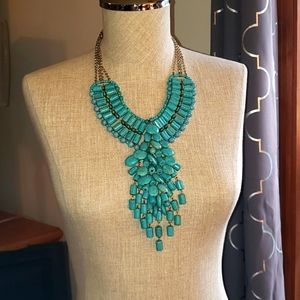 Stunning statement necklace